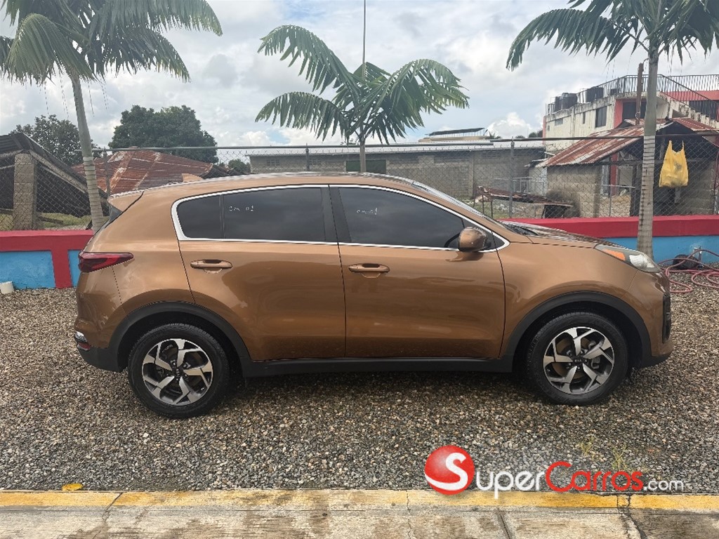 2020 Kia Sportage — foto 7 / 12