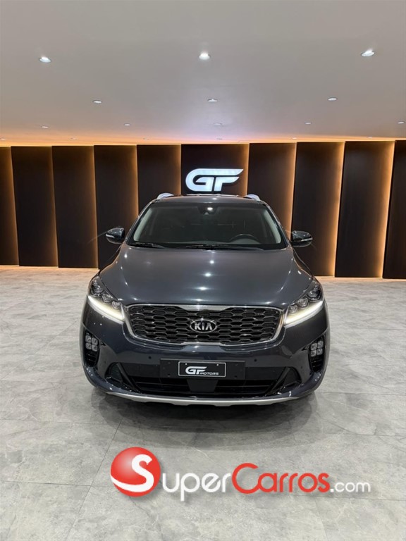 2020 Kia Sorento — foto 2 / 12