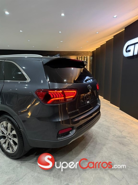 2020 Kia Sorento — foto 3 / 12
