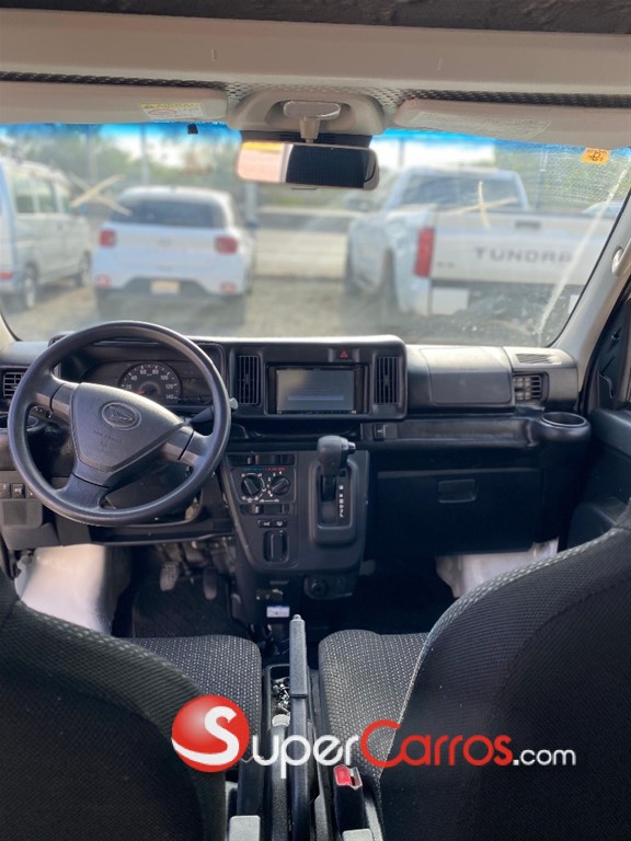 2020 Daihatsu Hijet — foto 8 / 12
