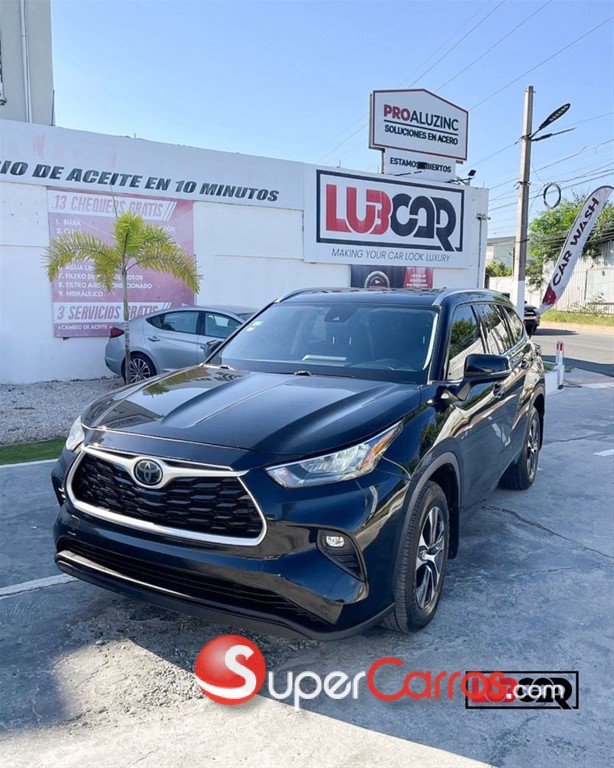 2021 Toyota Highlander XLE