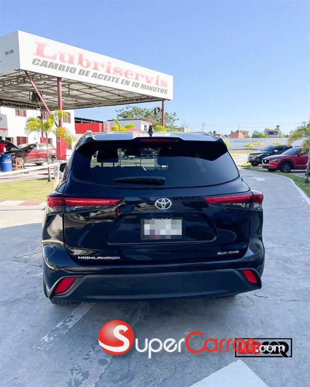 2021 Toyota Highlander XLE — foto 6 / 7