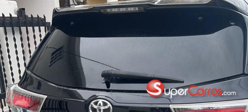 2015 Toyota Highlander XLE — foto 4 / 5