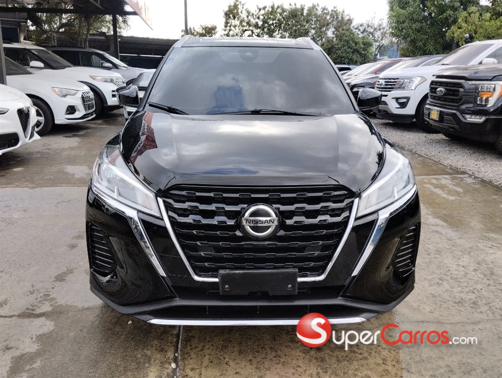 2021 Nissan Kicks SV — foto 2 / 10