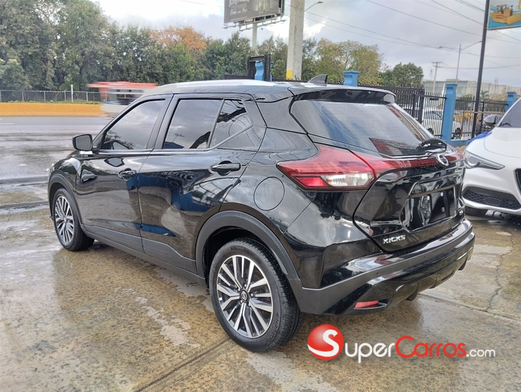2021 Nissan Kicks SV — foto 5 / 10