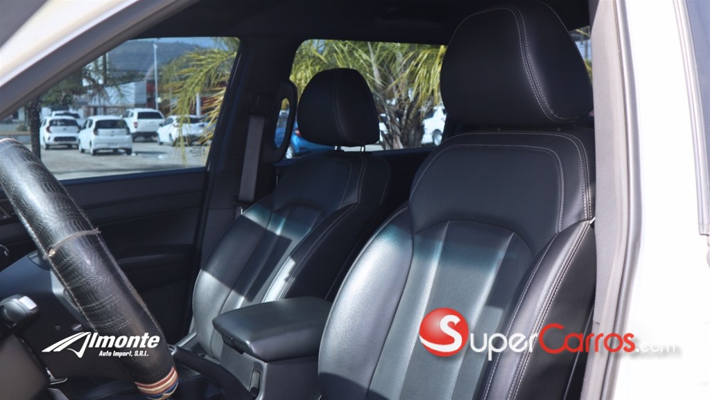 2020 KGM Rexton — foto 5 / 10