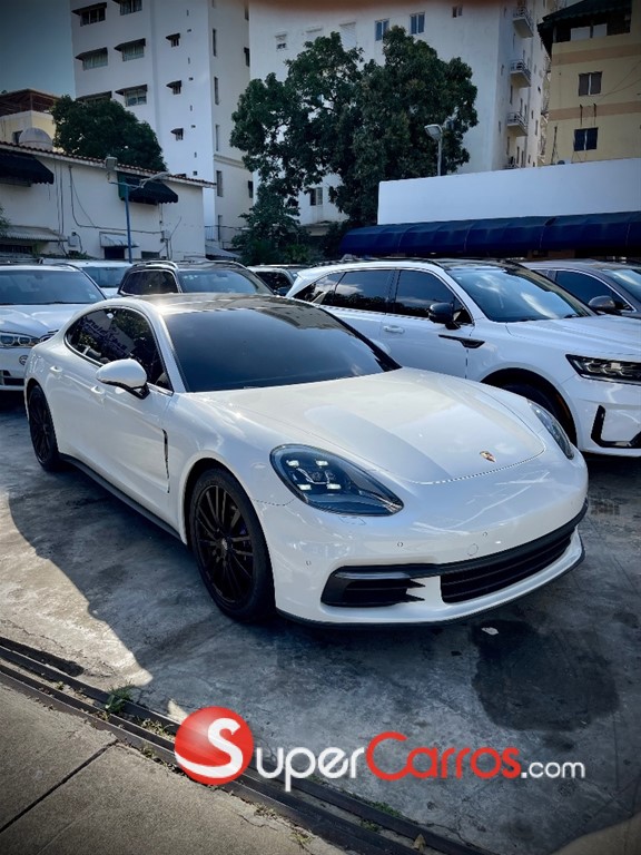 2018 Porsche Panamera — foto 2 / 12