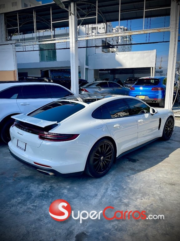 2018 Porsche Panamera — foto 4 / 12
