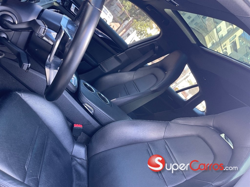 2018 Porsche Panamera — foto 9 / 12
