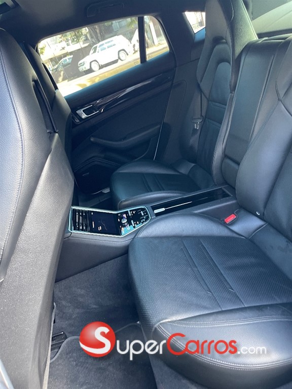 2018 Porsche Panamera — foto 10 / 12