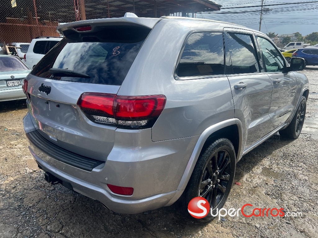 2020 Jeep Grand Cherokee Altitude — foto 4 / 12