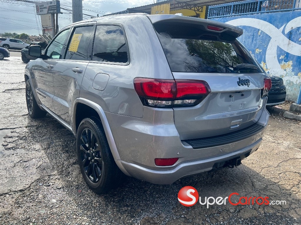 2020 Jeep Grand Cherokee Altitude — foto 7 / 12