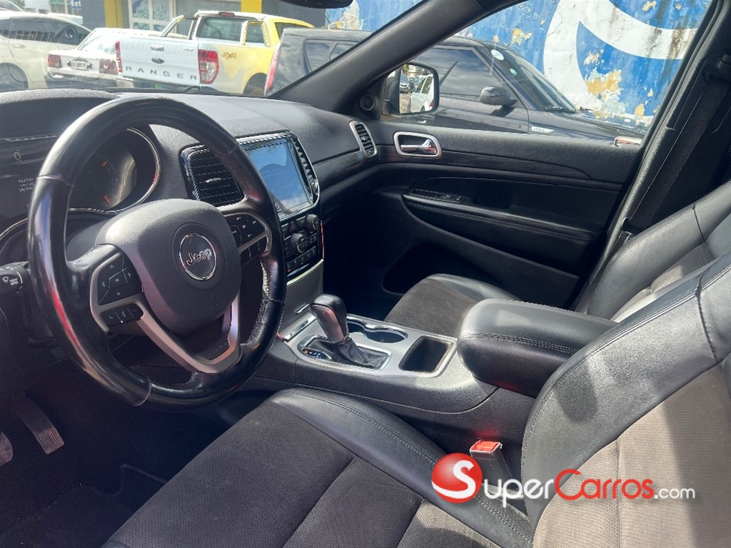 2020 Jeep Grand Cherokee Altitude — foto 8 / 12