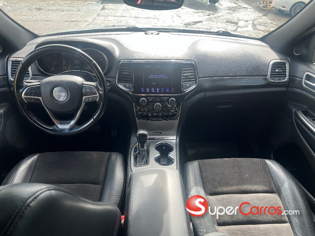 2020 Jeep Grand Cherokee Altitude — foto 11 / 12