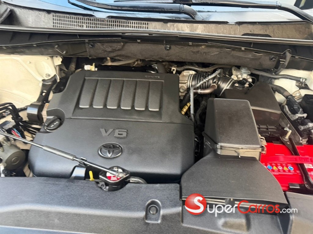 2014 Toyota Highlander Limited — foto 8 / 12