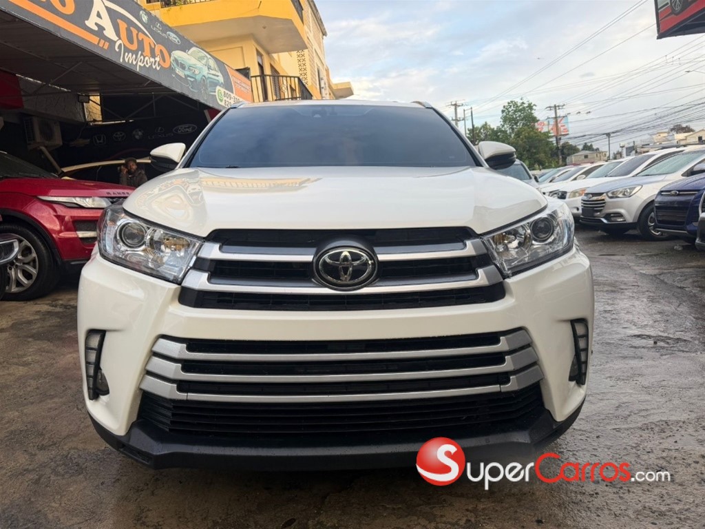 2014 Toyota Highlander Limited — foto 9 / 12