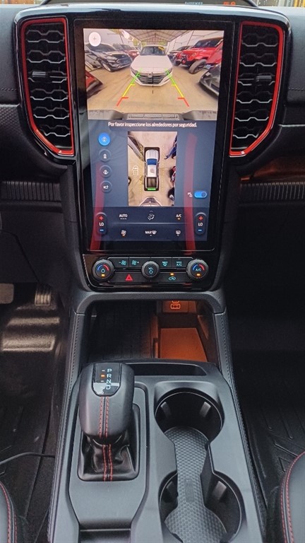 2025 Ford Ranger Raptor — foto 10 / 12