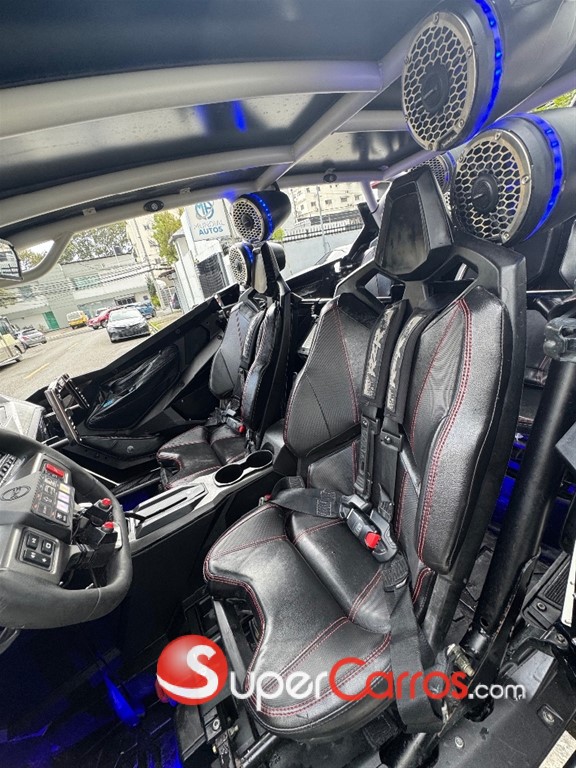 2023 Polaris RZR Pro R — foto 10 / 11