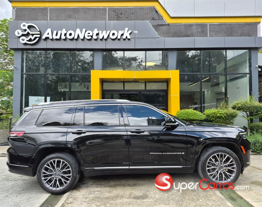 2021 Jeep Grand Cherokee L Summit Reserve — foto 5 / 12