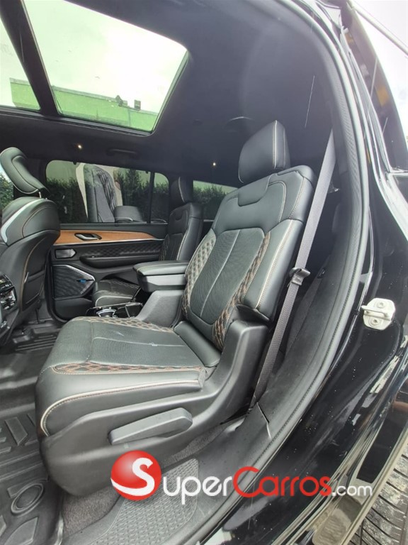 2021 Jeep Grand Cherokee L Summit Reserve — foto 9 / 12