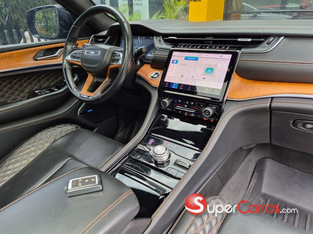 2021 Jeep Grand Cherokee L Summit Reserve — foto 12 / 12