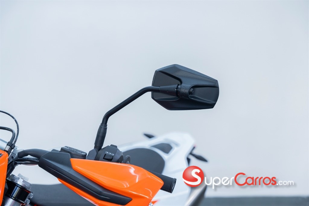 2026 KTM 690 — foto 4 / 12