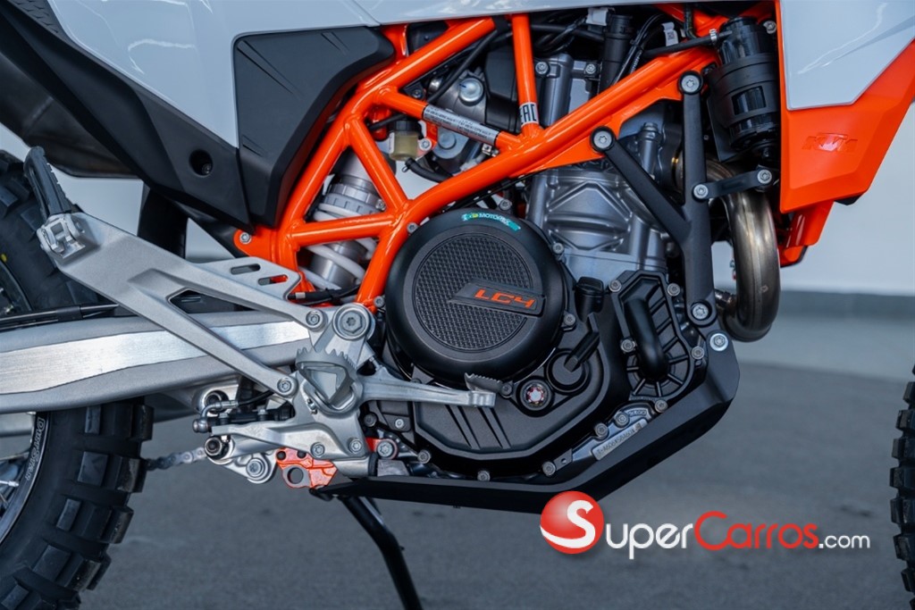 2026 KTM 690 — foto 5 / 12
