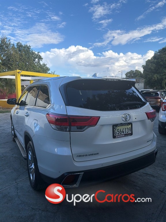 2017 Toyota Highlander Limited — foto 3 / 12