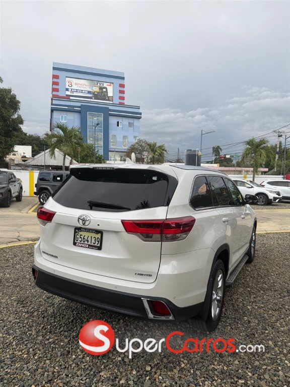2017 Toyota Highlander Limited — foto 11 / 12
