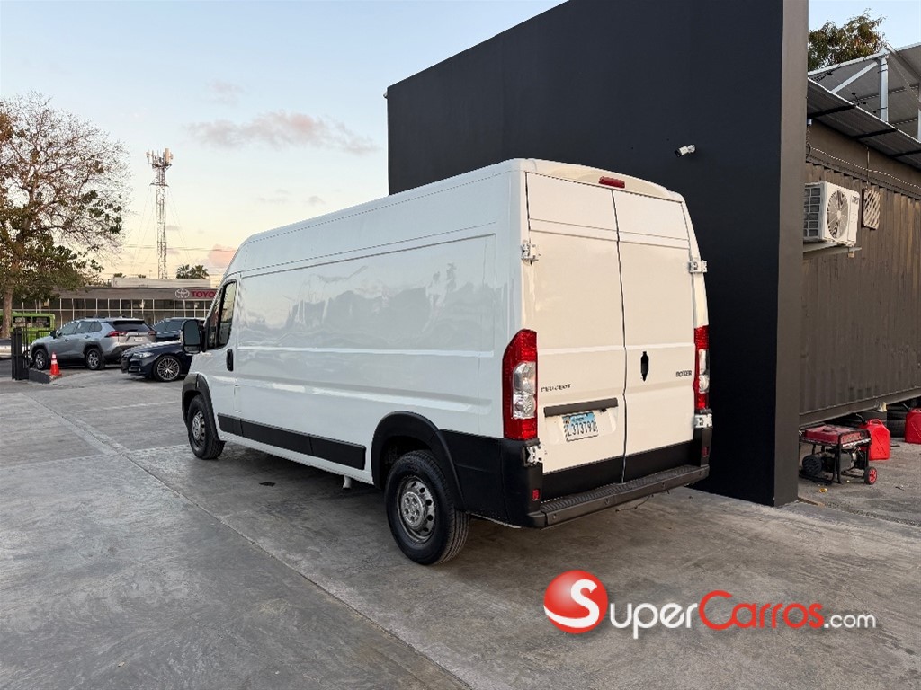 2017 Peugeot Boxer — foto 4 / 9