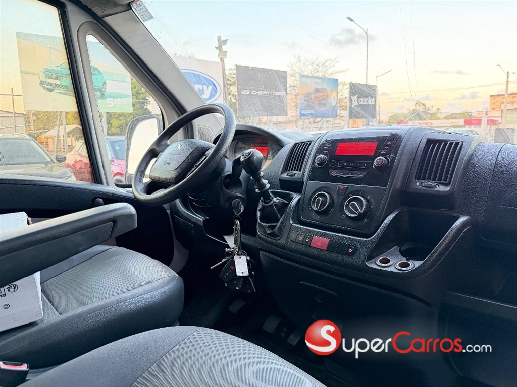2017 Peugeot Boxer — foto 8 / 9