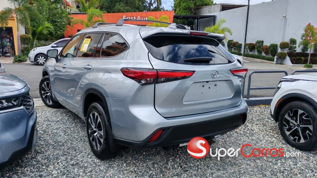 2021 Toyota Highlander XLE — foto 6 / 11