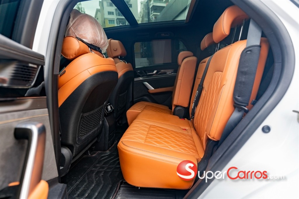 2024 BYD Tang — foto 5 / 9