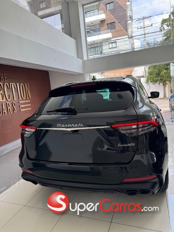 2022 Maserati Levante GT — foto 6 / 12