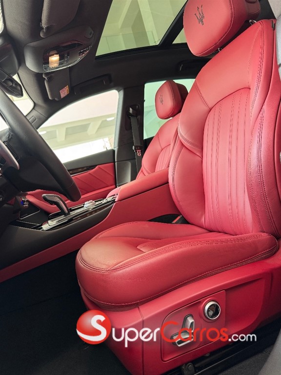 2022 Maserati Levante GT — foto 12 / 12