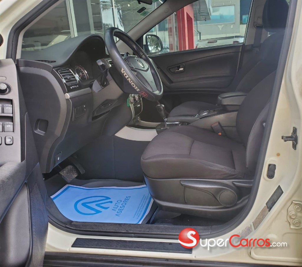 2013 SsangYong Korando — foto 3 / 12