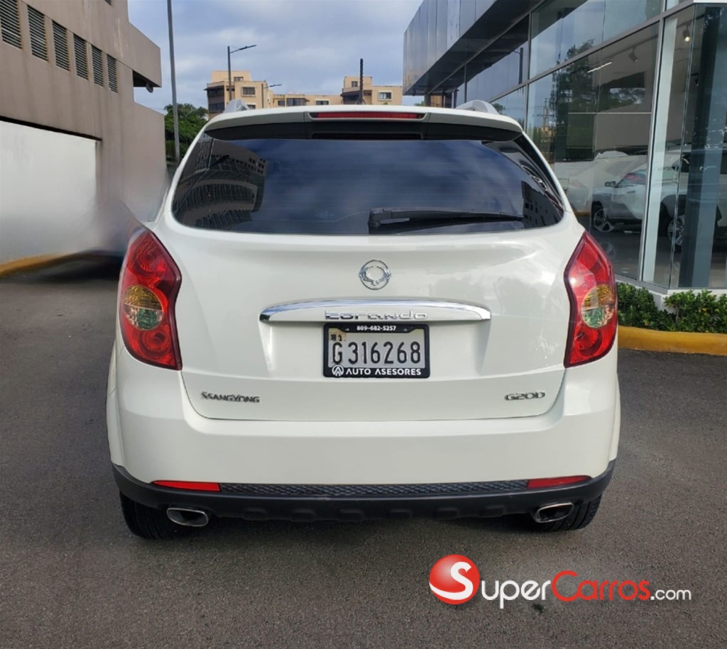 2013 SsangYong Korando — foto 8 / 12