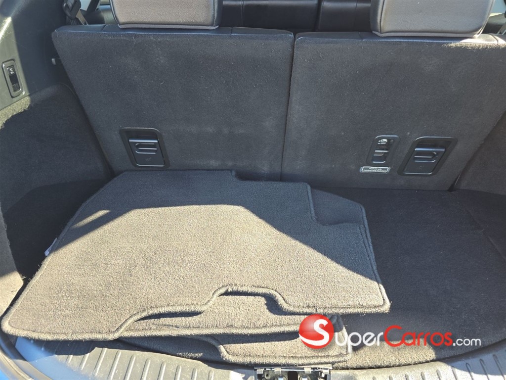 2022 Mazda CX-9 Touring — foto 3 / 10