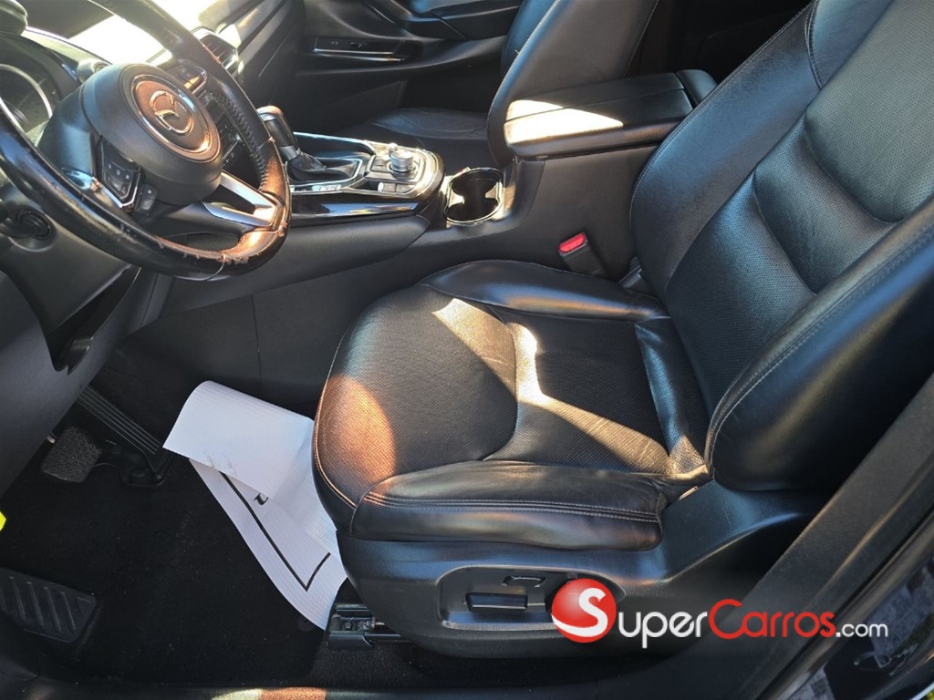 2022 Mazda CX-9 Touring — foto 4 / 10