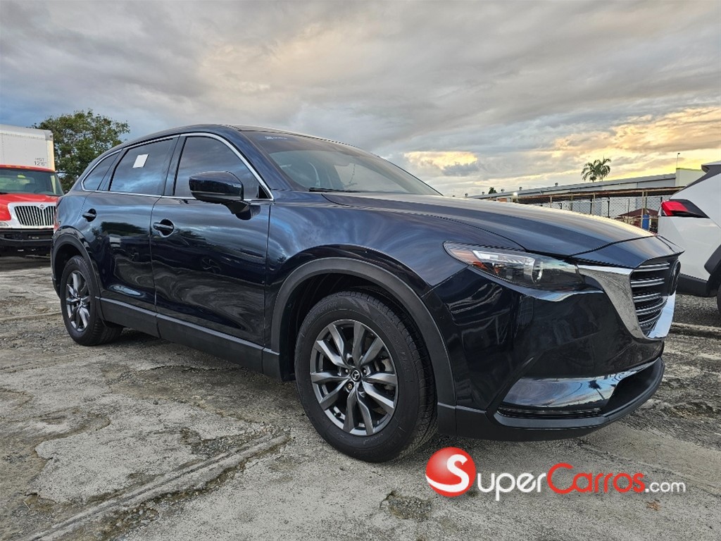 2022 Mazda CX-9 Touring — foto 8 / 10