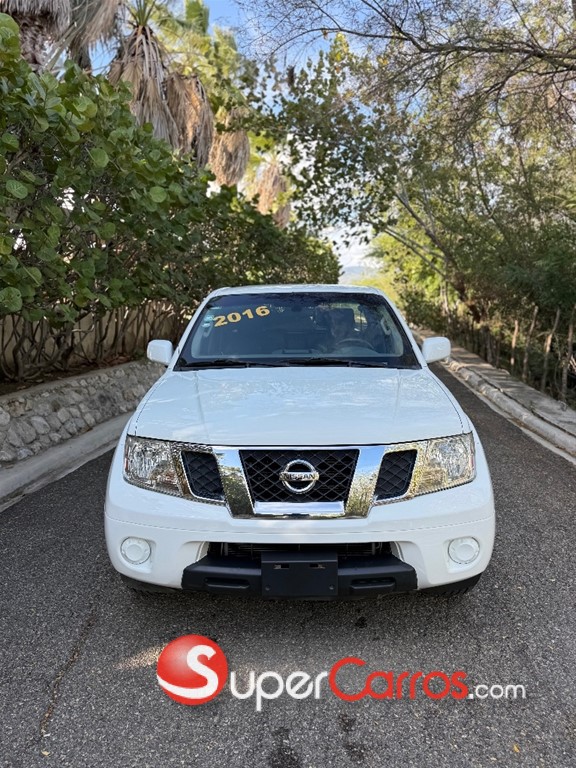 2016 Nissan Frontier LE — foto 2 / 12