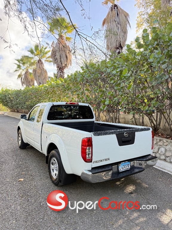 2016 Nissan Frontier LE — foto 5 / 12