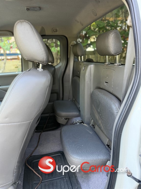 2016 Nissan Frontier LE — foto 8 / 12