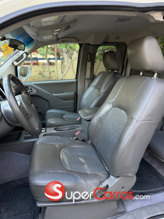 2016 Nissan Frontier LE — foto 9 / 12