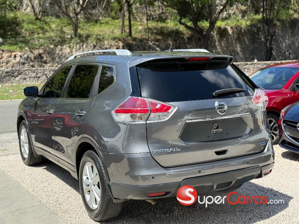 2016 Nissan X-Trail Exclusive — foto 11 / 12