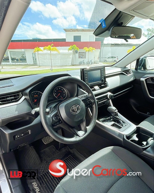 2020 Toyota RAV4 LE — foto 10 / 11
