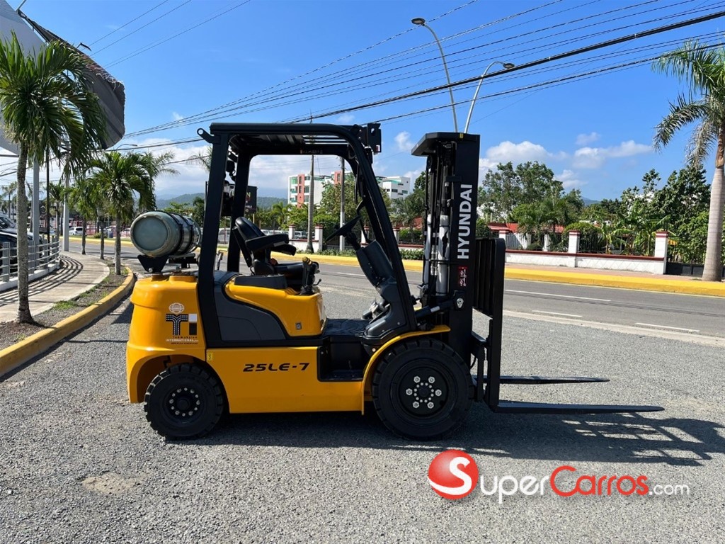 2025 Hyundai 35DE-7 — foto 7 / 11