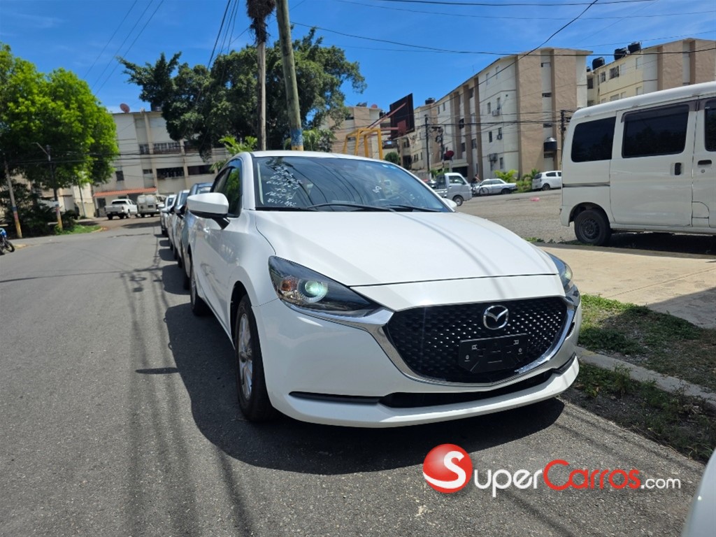 2021 Mazda 2 — foto 9 / 11