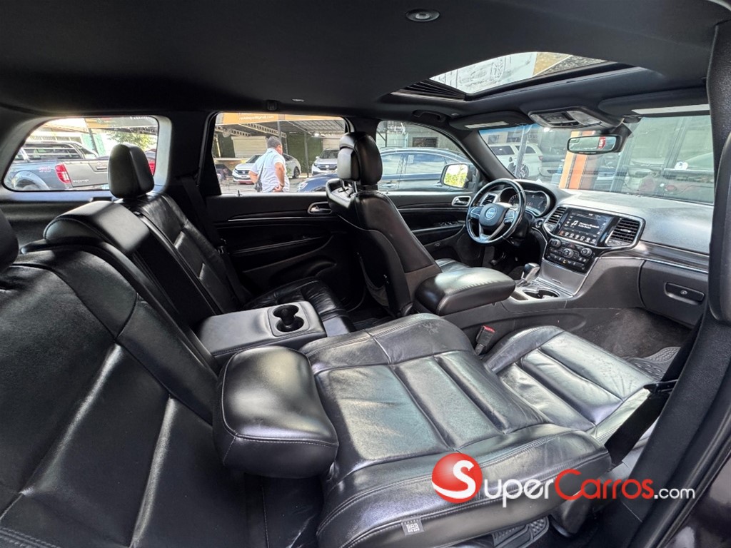 2021 Jeep Grand Cherokee Limited — foto 8 / 12