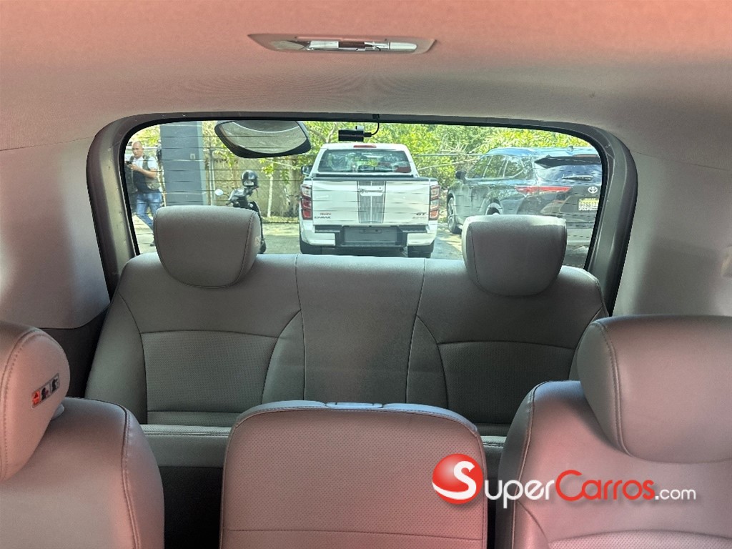 2020 Hyundai Grand Starex — foto 10 / 12